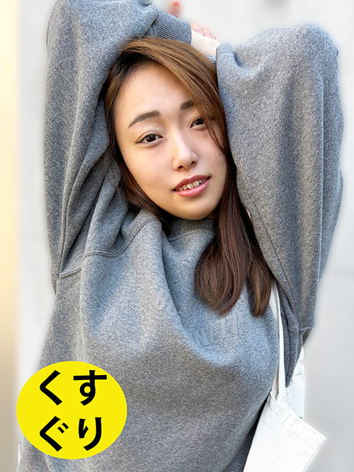 くすぐり好き必見!大学生ゆゆちゃんの敏感リアクション